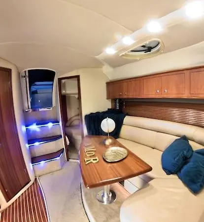 Πλωτό κατάλυμα Watervliet Yacht Em *