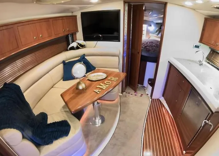 Watervliet Yacht Em Tekne *