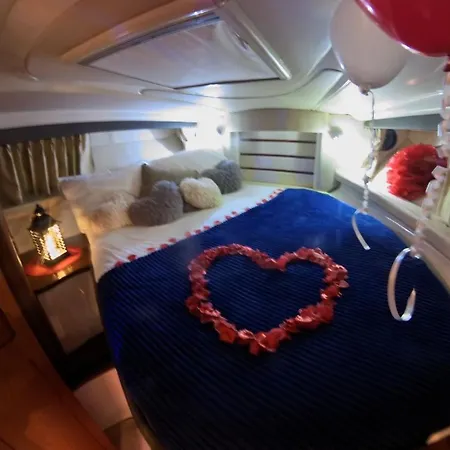 Botel Watervliet Yacht Em Cascais